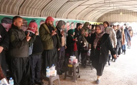 Xelkê Şêxmeqsûd û Eşrefiyê sersaxî da malbata şehîd Berxwedan Serdem