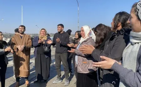 Roja serkeftina Kobanê li Bendava Tişrînê pîroz kir