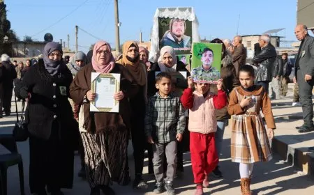 Ji bo 7 şehîdan konê sersaxiyê hat vedan