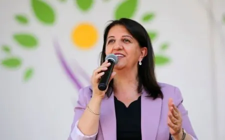 Pervîn Buldan bi girtiyên jin ên siyasî re hevdîtin kir