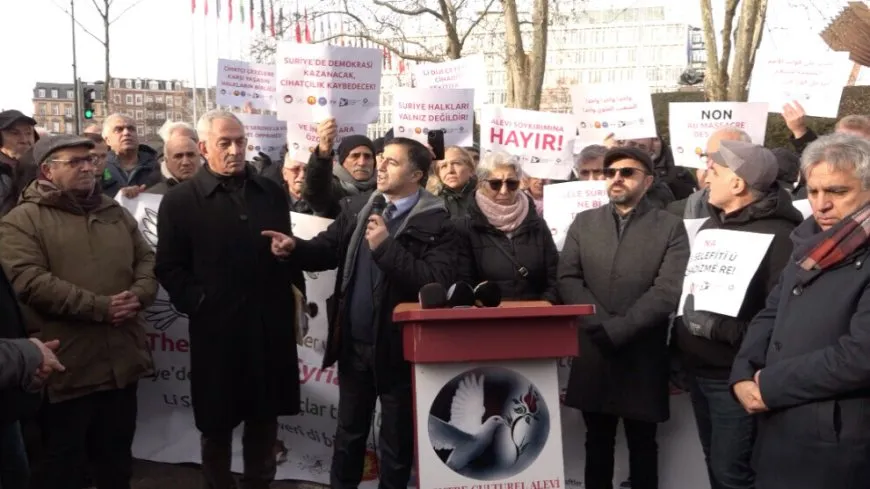 Saziyên Elewî yên li Fransayê piştgirî da Elewiyên Sûriyeyê