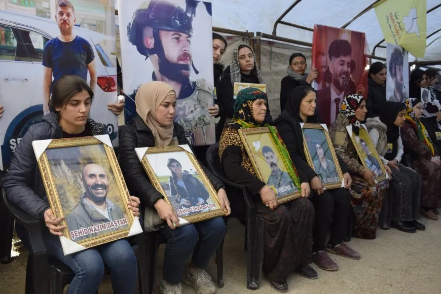 Li Qamişloyê ji bo 6 şehîdan konê sersaxiyê hat vedan