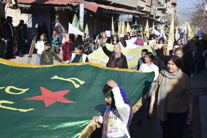Şêniyên Dêrikê û Amûdê piştgirî da QSD`ê