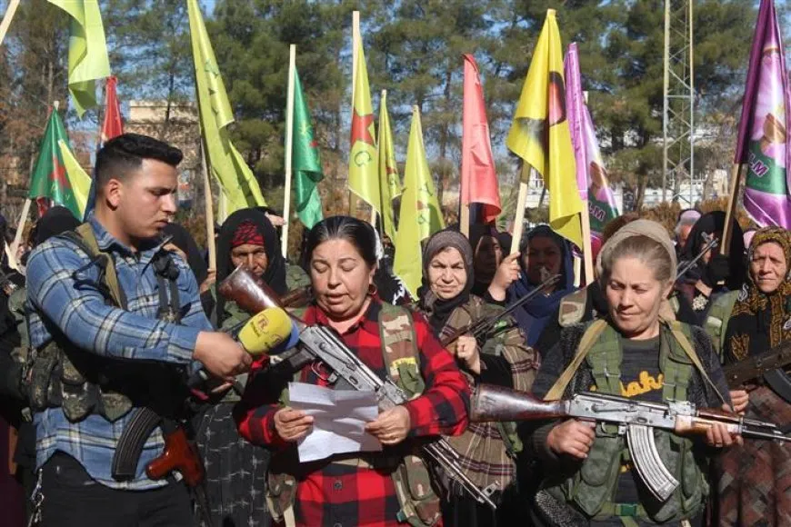 Malbatên şehîdan ji bo QSD`ê: Heta serkeftinê em bi we re ne