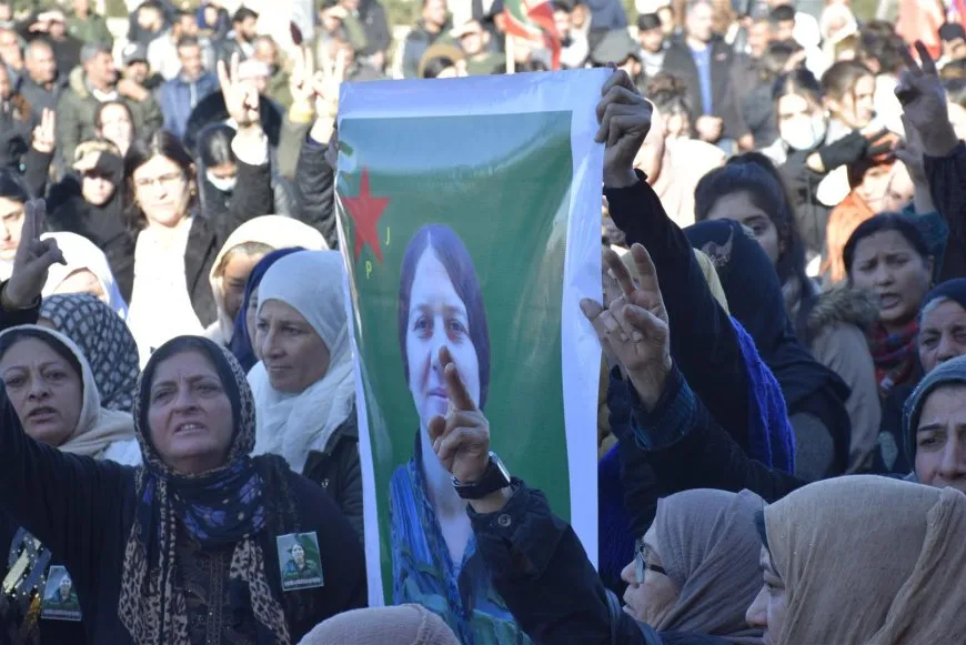 Fermandara YPJˋê şehîd Bêrîtan Şoreş hat oxirkirin