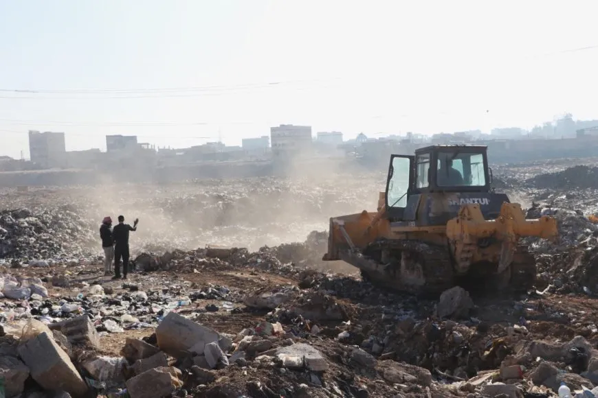 Şaredariya Gel a Hesekê Koşeya Ewlehiyê paqij dike