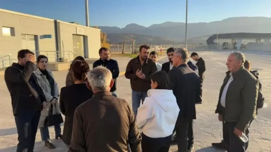Saziyên hiqûqê û Baroya Şirnexê serdana şandeya li deriyê Xabûrê kirin