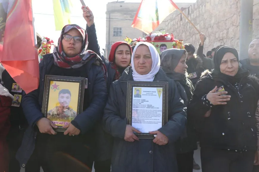 Li Şêxmeqsûd û Eşrefiyê 3 şehîd hatin veşartin