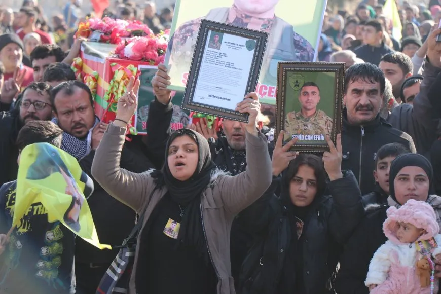 Li Şêxmeqsûd û Eşrefiyê 3 şehîd hatin veşartin