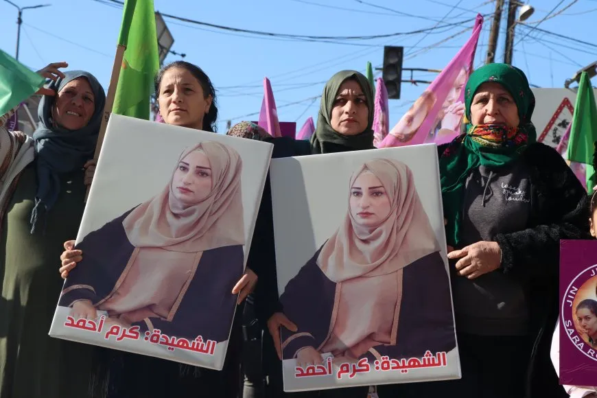 Li Qamişloyê ji bo bîranîna şehîd Sara, Rojbîn û Ronahî meşa girseyî