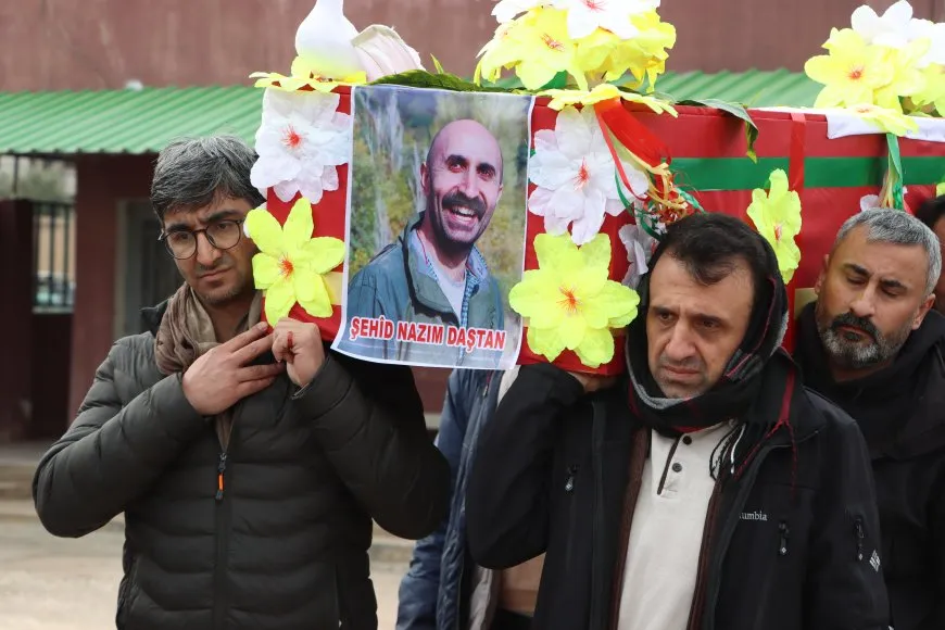 Cenazeyên şehîd Cîhan Bîlgîn û Nazim Daştan hatin definkirin