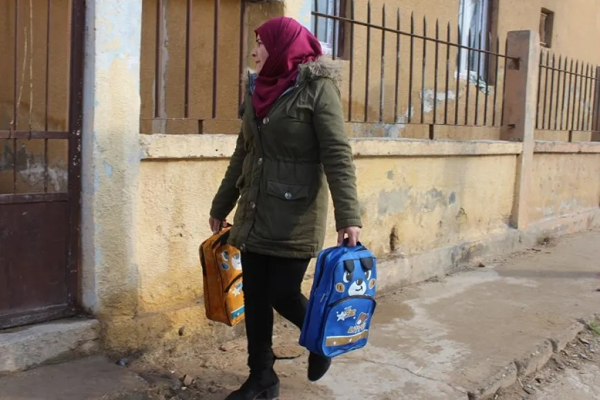 Alîkarî li zarokên koçber ên ji Efrîn-Şehbayê hatin belavkirin