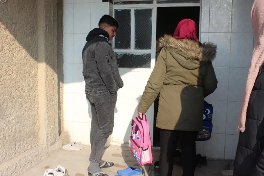 Alîkarî li zarokên koçber ên ji Efrîn-Şehbayê hatin belavkirin