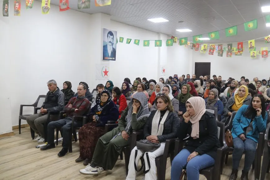Şehîdên Komkujiya Parîsê hatin bibîranîn