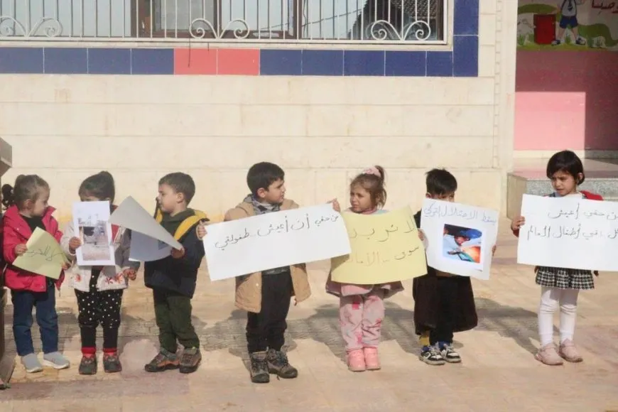 Desteya Jinan komkujiya gundê Mesreb şermezar kir
