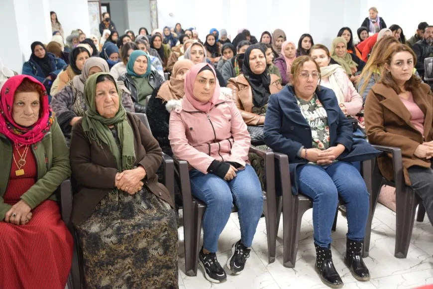 Şehîdên Komkujiya Parîsê li Tirbespiyê hatin bibîranîn