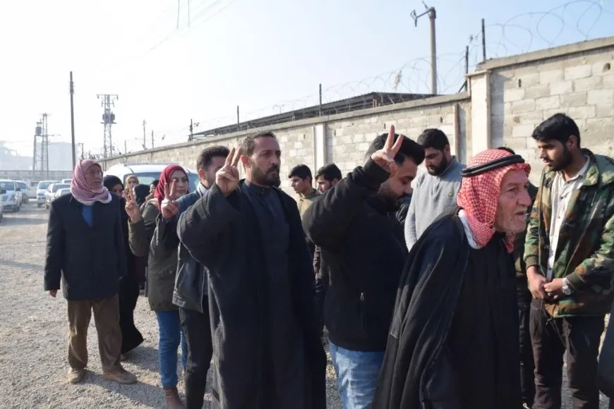 Xelkê Reqayê sersaxî da malbata şehîd Berxwedan