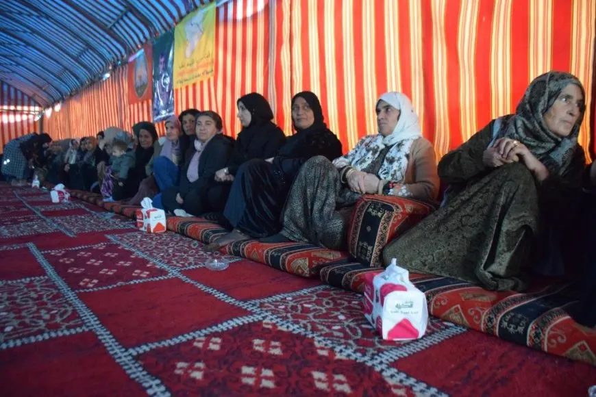 Xelkê Reqayê sersaxî da malbata şehîd Berxwedan
