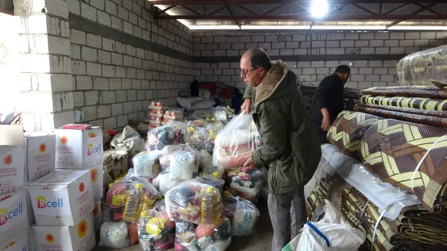Rêvberiya Xweser alîkariyê li koçberên Efrînê belav dike