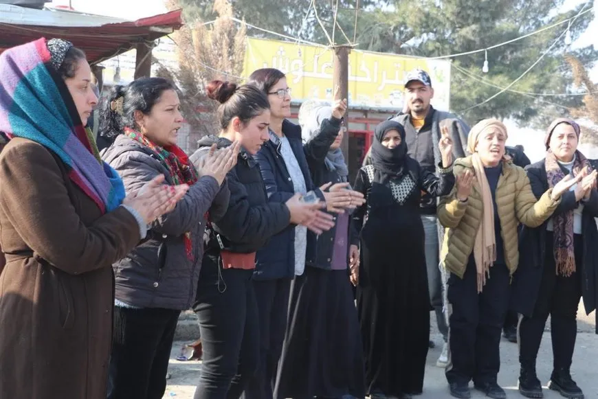 ‘Berxwedana gel û şervanan a li bendava Tişrînê dê bibe dîrok’