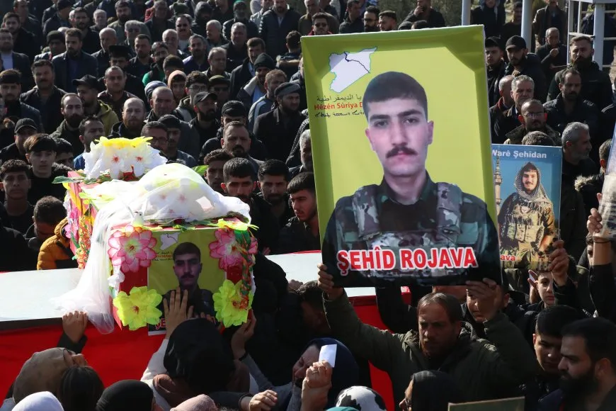 ’Em ê tola şehîdan li erdê nehêlin, em ê li ser şopa wan bin’