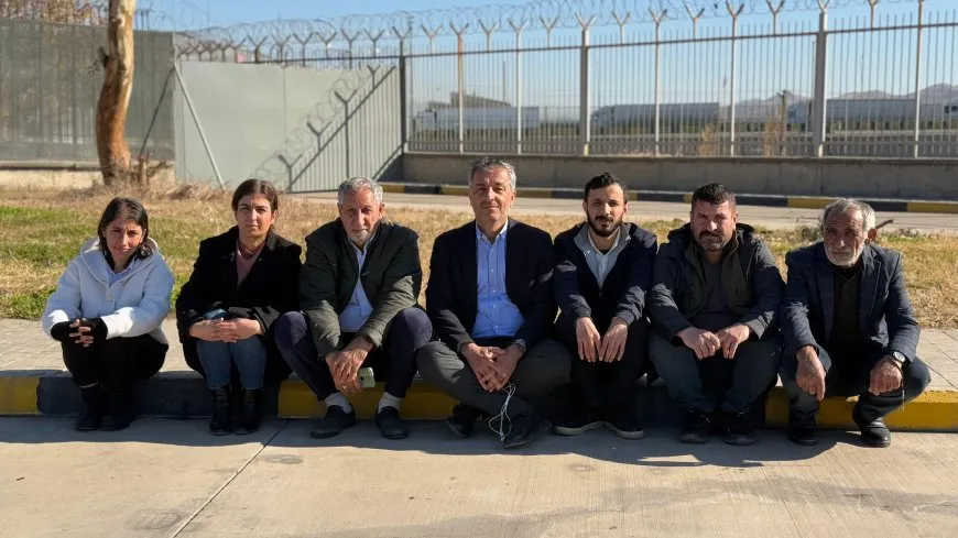 Hewldana derbaskirina cenazeyên Ş. Nazim û Cîhan bo warê wan wê bidome