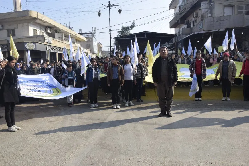 Li gelek bajaran hêrsa li hemberî êriş û komkujiyan
