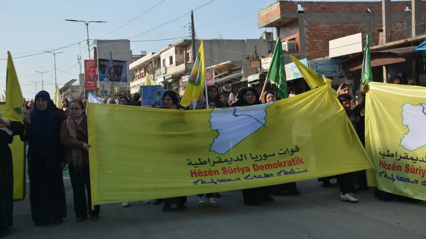 Li gelek bajaran hêrsa li hemberî êriş û komkujiyan