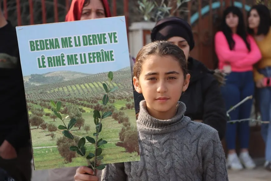 Efrîniyan nameyek radestî NYˋyê kir: Em vegereke ewle dixwazin