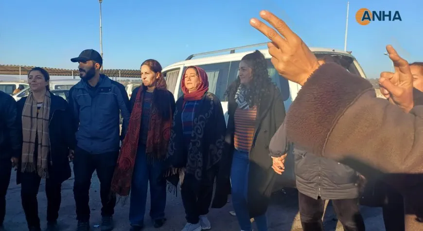 Nobeta li Bendava Tişrînê di roja 10ˈan de didome