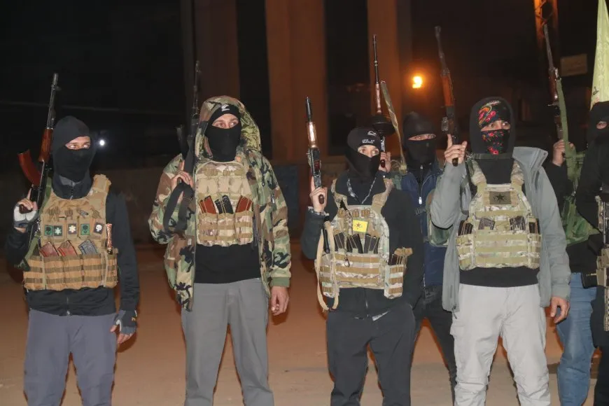 Li Amûdê şêniyan tabûrek ava kir