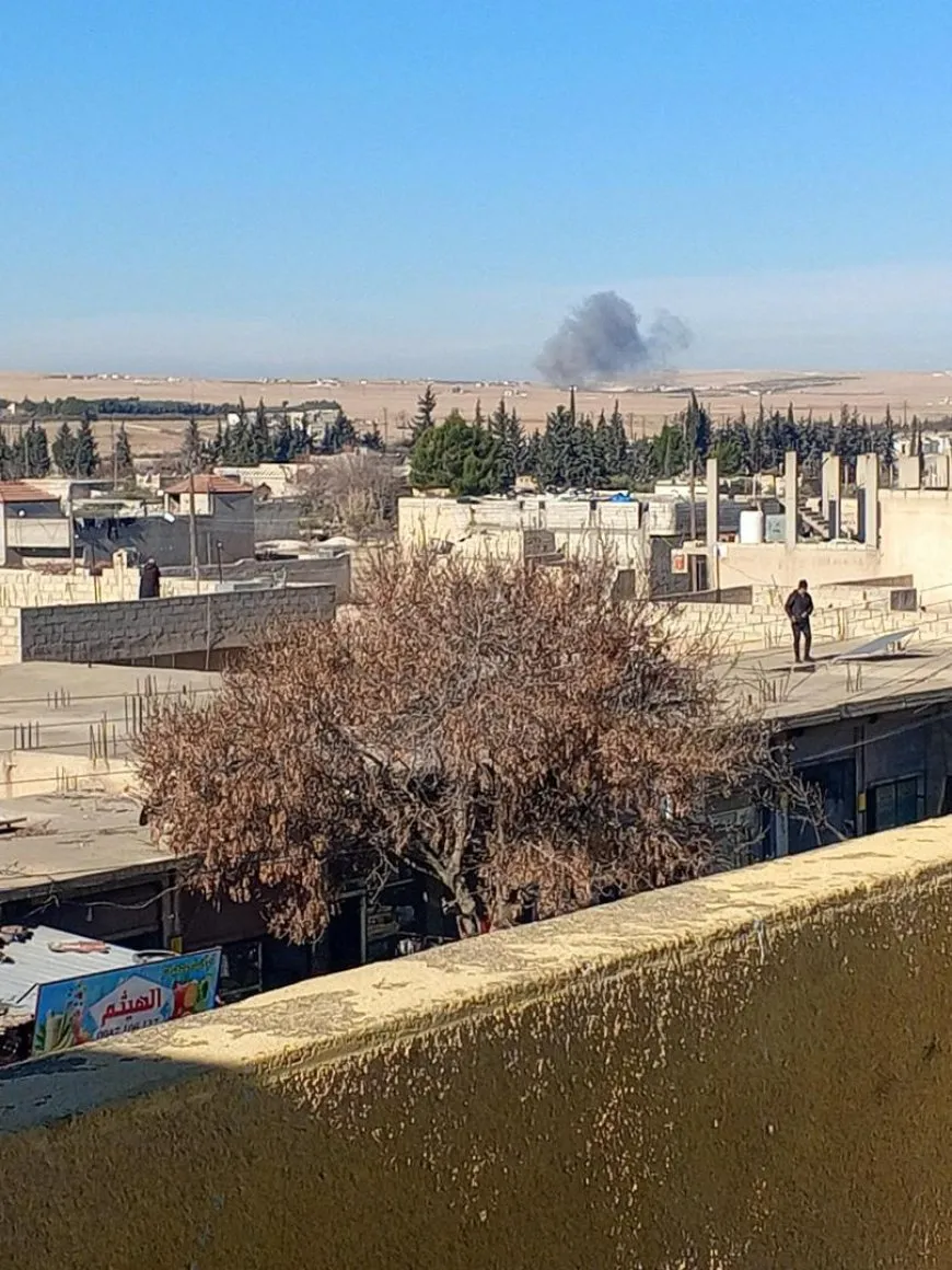 Balefirên dewleta Tirk gundên başûrê Kobanê bombebaran dike