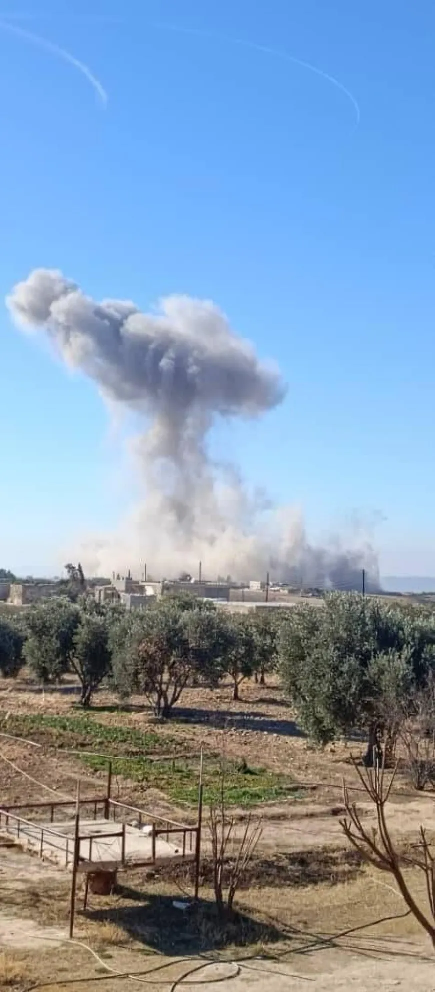 Balefirên dewleta Tirk gundên başûrê Kobanê bombebaran dike