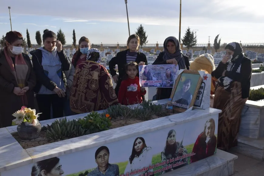 Şehîd Zelal Zagros li ser gora xwe hate bibîranîn