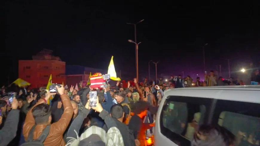Cenazeyê şehîd û şanogerê Kurdistanî Bavê Teyar gihîşt Qamişlo