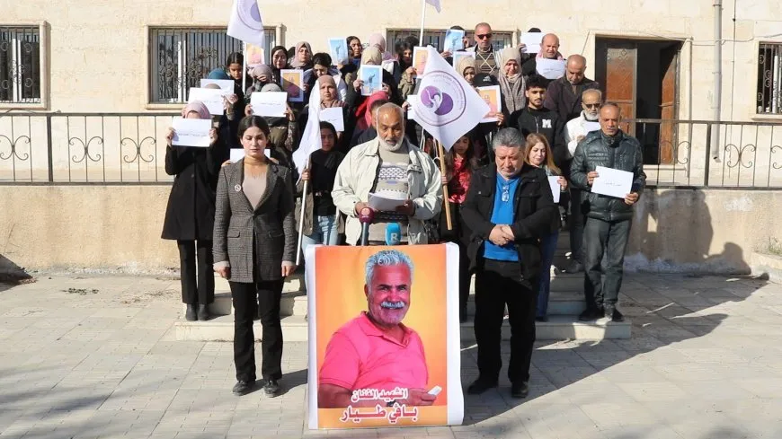 Hunermendên Reqayê êrişên li ser nobedaran şermezar dikin