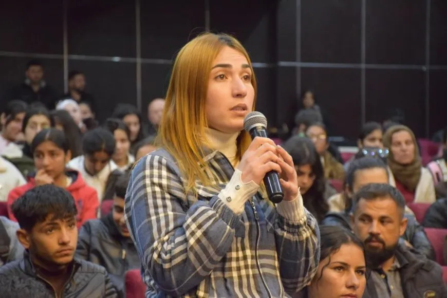 Ji ciwanan civîna 'axa xwe biparêz e'