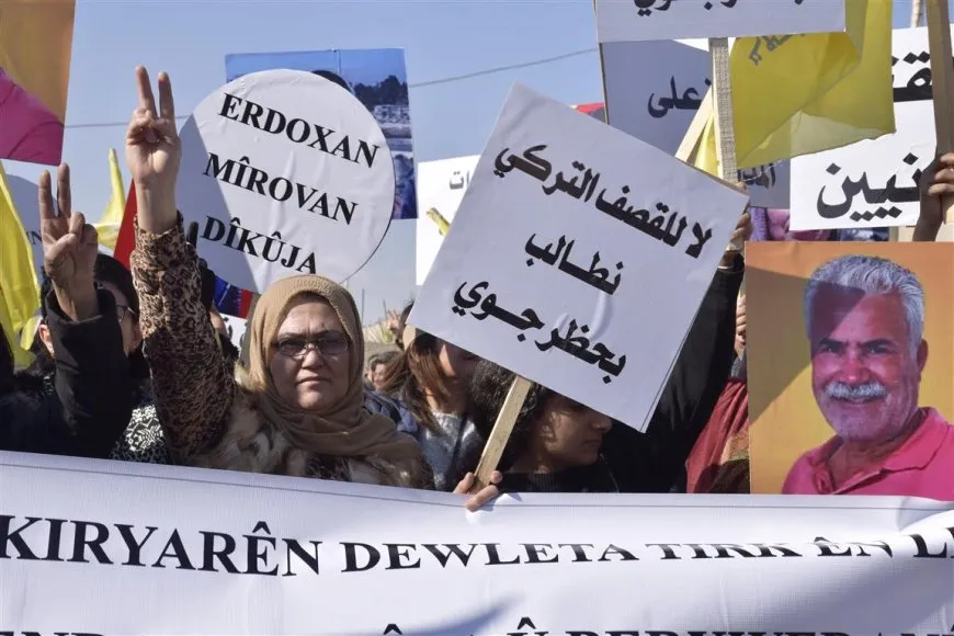 Şêniyên Hesekê li ber baregeha koalîsyonê: Divê êrişên dagirkeriya Tirk rawestin