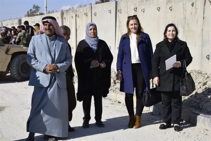 Şêniyên Hesekê li ber baregeha koalîsyonê: Divê êrişên dagirkeriya Tirk rawestin