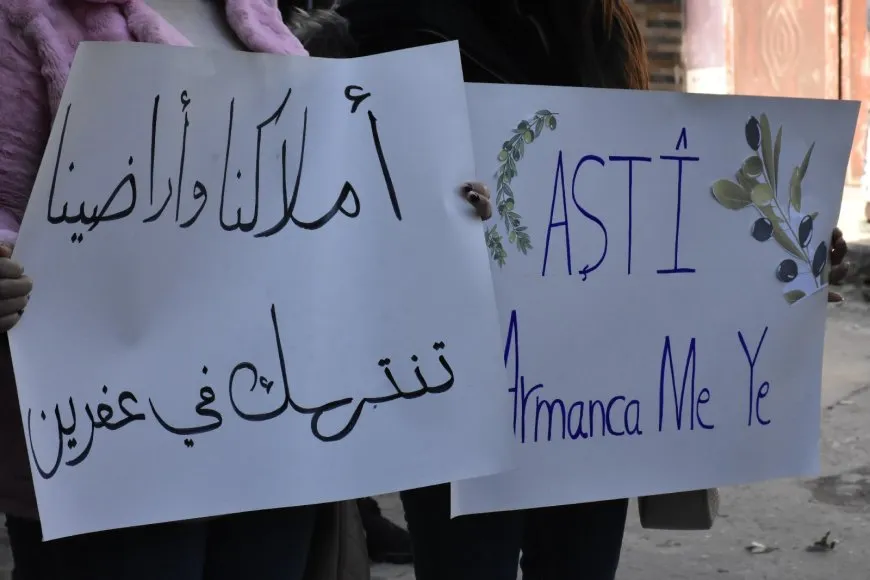 Bi hezaran koçberên Efrînî banga vegera li bajarên xwe kir