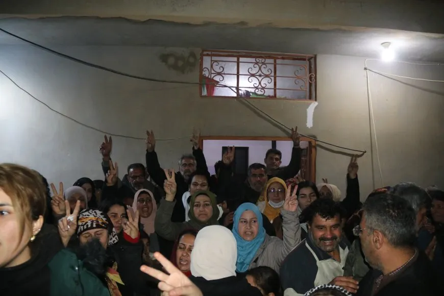 Karwana şehîdên Tişrînê gihîşt Qamişloyê
