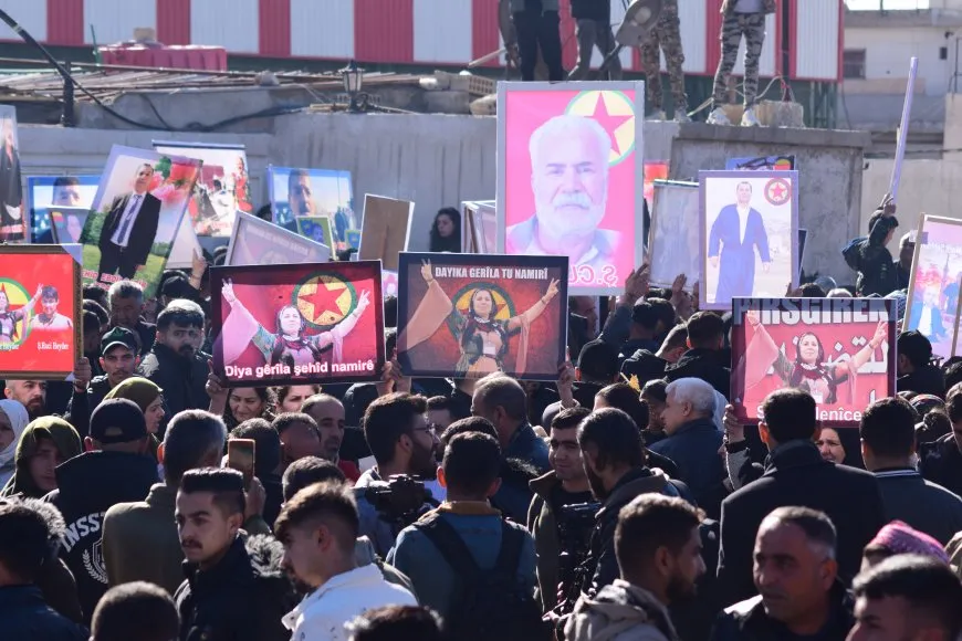 Karwanê oxirkirina 7 şehîdan ber bi Pakrewangeha Şehîd Delîl Sarûxan ve bi rê ket