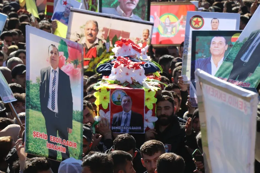 Bi hezaran xatir ji şehîdên xwe xwest