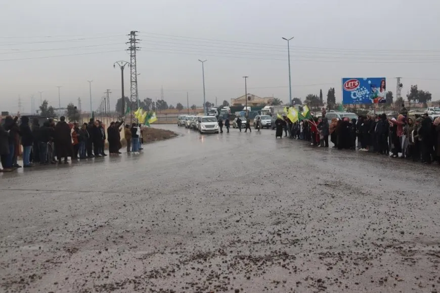 Nobedarên ji Tişrînê vegeriyan li Reqayê hatin pêşwazîkirin