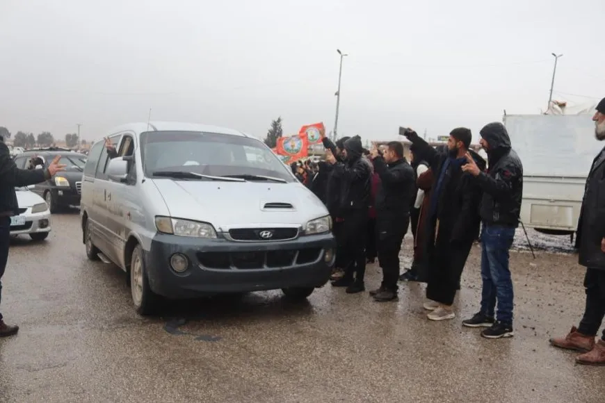 Nobedarên ji Tişrînê vegeriyan li Reqayê hatin pêşwazîkirin