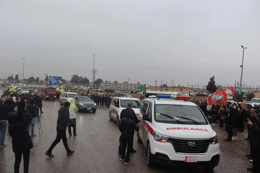 Nobedarên ji Tişrînê vegeriyan li Reqayê hatin pêşwazîkirin