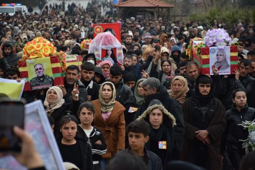 Di merasîma oxirkirina 3 şahîdan de de soza şopandina xeta şehîdan hat dayîn