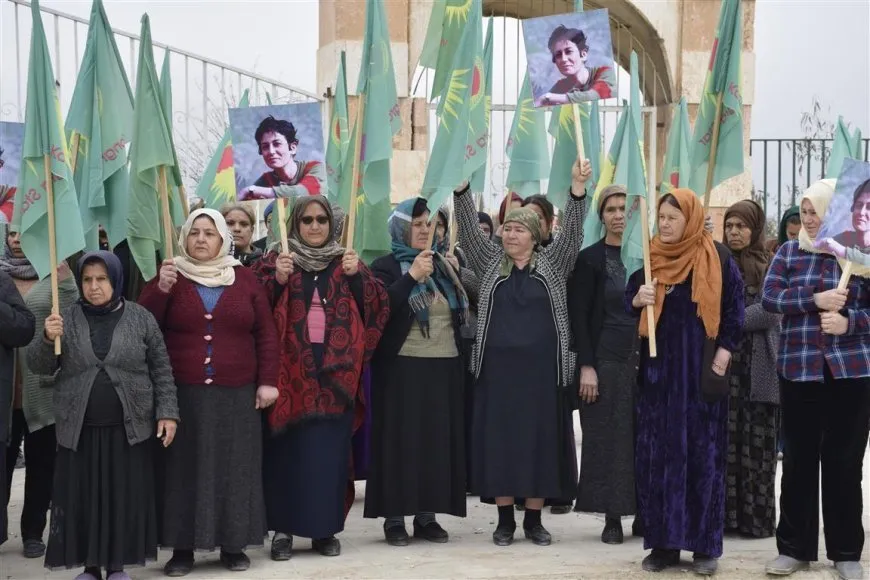 Kongra Star: Em azadiya fizîkî ya Pexşan Ezîzî dixwazin