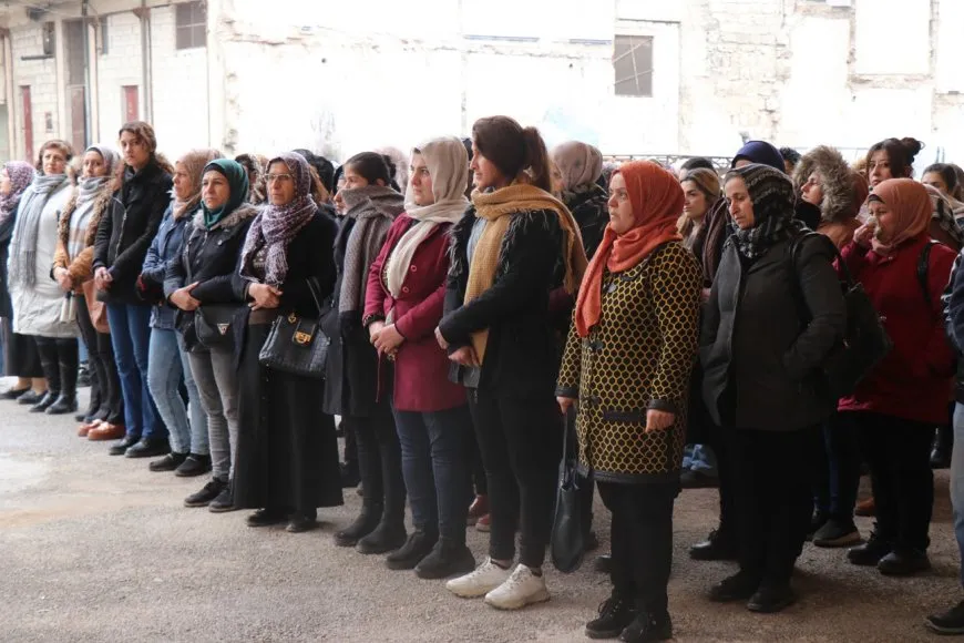 Xelkê Şêxmeqsûd û Eşrefiyê sersaxî da malbata şehîd Berxwedan Serdem