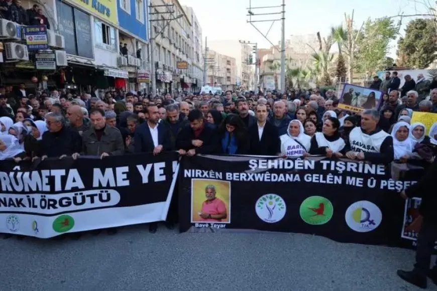 Bayindir: Dilê bi milyonan Kurd ji bo Rojava lê dide
